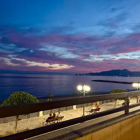 Apartment Bay Chiavari